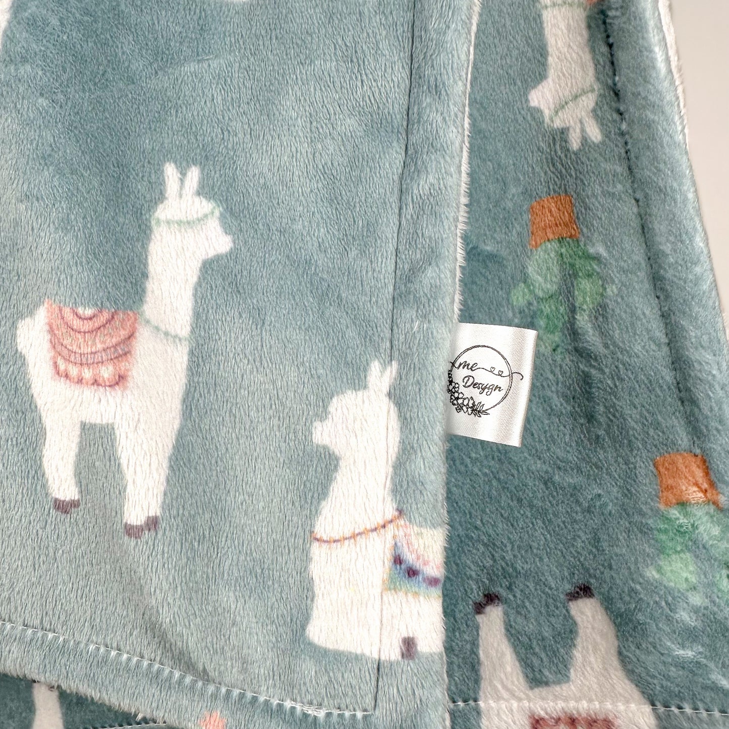 Couverture Doudou en Minky - Lamas