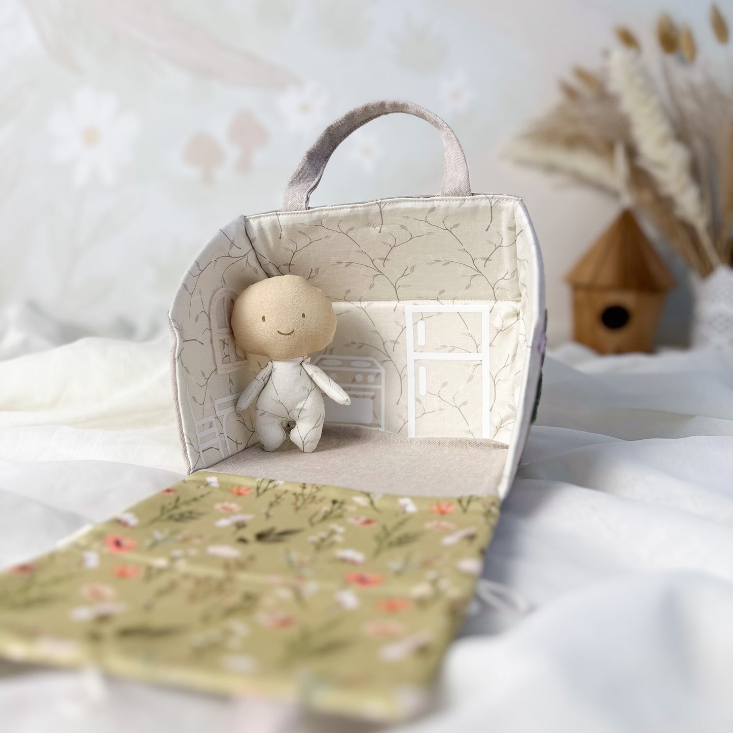 Maisonnette de poupée – Pièce unique faite à la main
